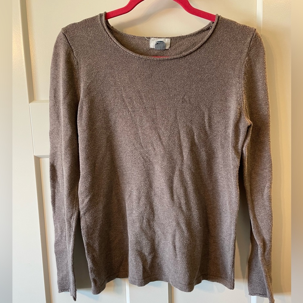 Simple brown crew neck sweater